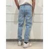 Jeans Carrot Con Strappi